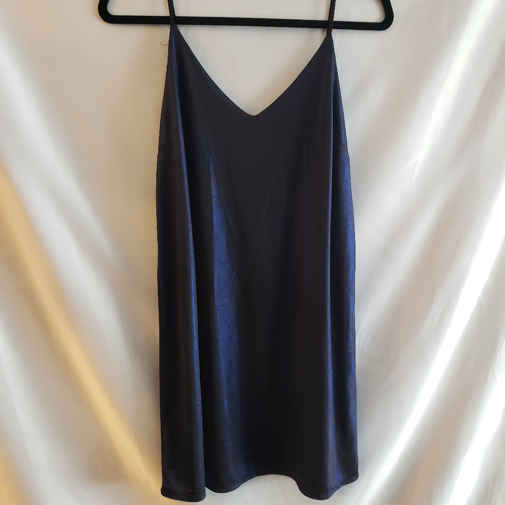 Silence + Noise Shimmery Blue dress. Size M - Picture 5 of 5